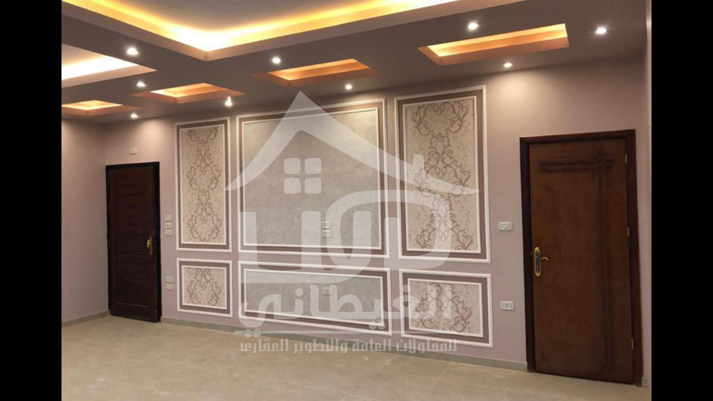 شقة للبيع أمام الجامعة 2025