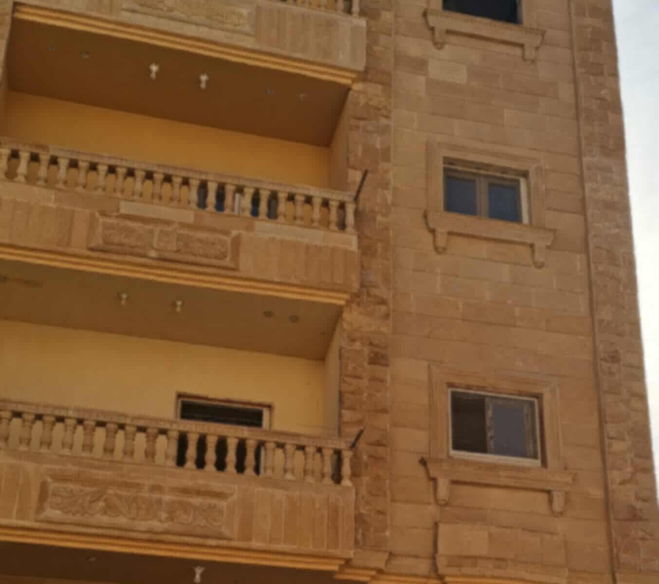 بيت للبيع 209م² في الحي المتميز في موقع استراتيجي،