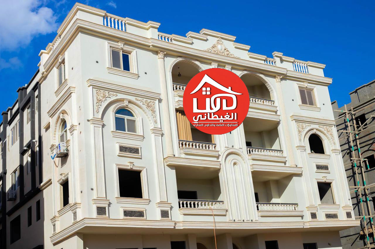 للبيع شقة لقطة – موقع مميز جداً